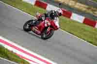 cadwell-no-limits-trackday;cadwell-park;cadwell-park-photographs;cadwell-trackday-photographs;enduro-digital-images;event-digital-images;eventdigitalimages;navarra;no-limits-trackdays;peter-wileman-photography;racing-digital-images;trackday-digital-images;trackday-photos